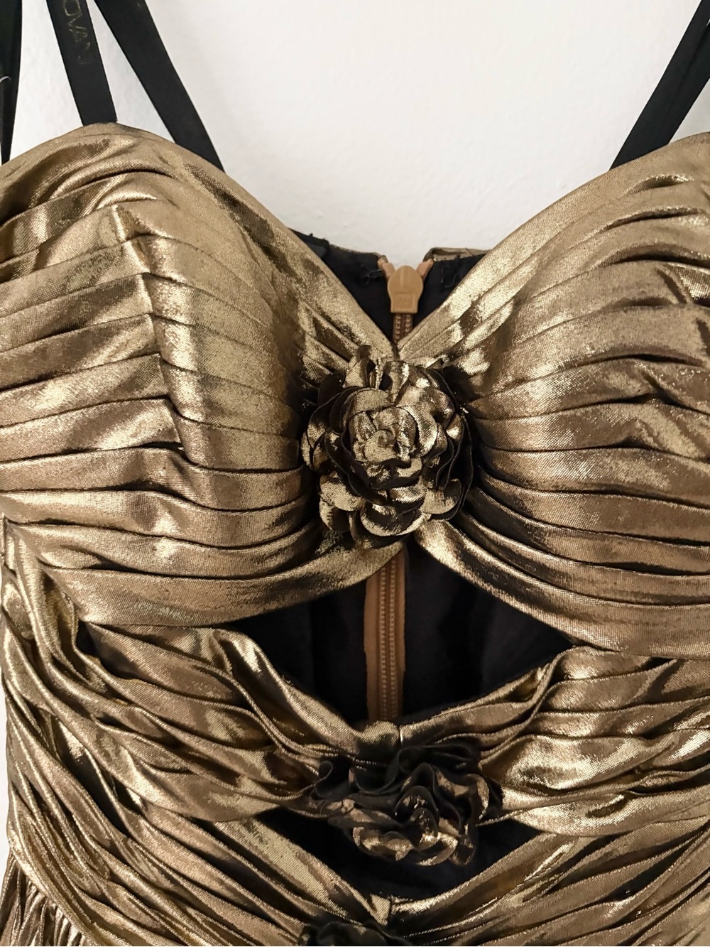 JOVANI Gold Metallic Pleated Strapless Floral Cut Out Prom Gown 42335 Size 0 - Picture 9 of 14